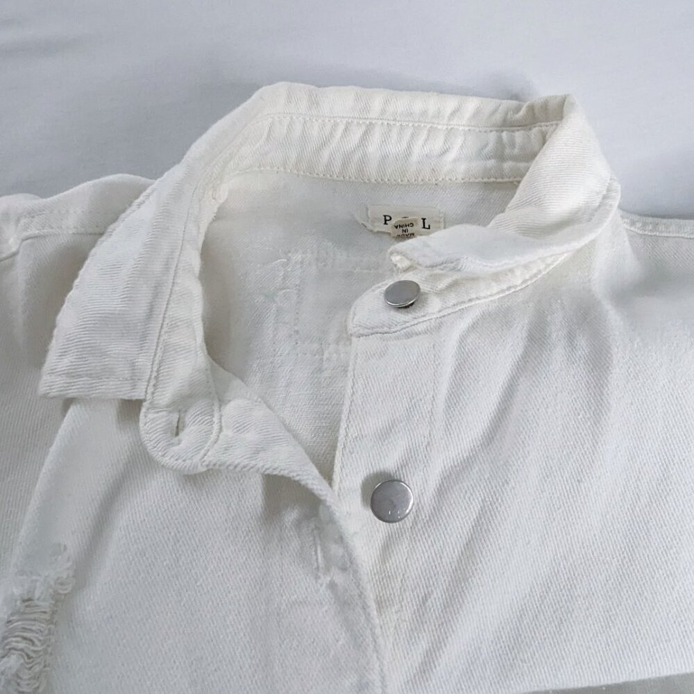 POL Distressed White Denim Oversized Button Up Raw Hem Jacket - Picture 7 of 8